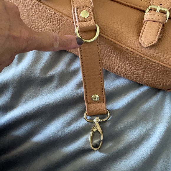 BCBGenration Messenger Crossbody Bag. Tan color. Size: 10” x 7” x 3.5” - Picture 6 of 16